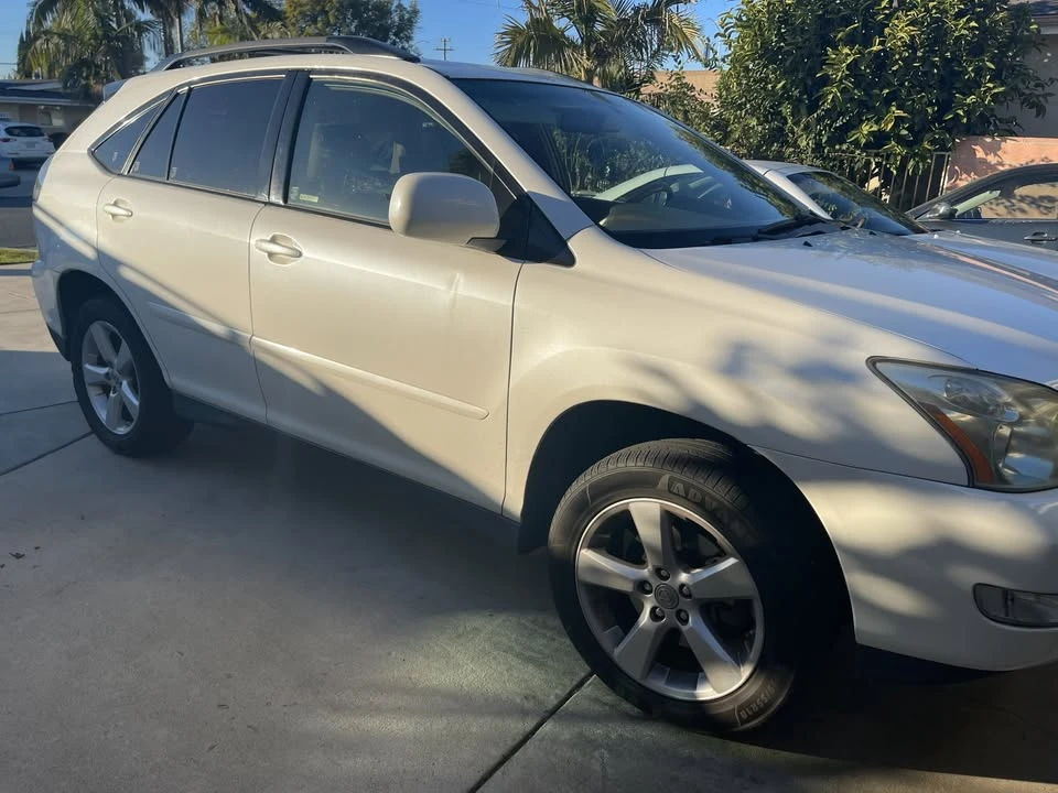 2007 Lexus RX 2nd Gen - Image 3 of 11