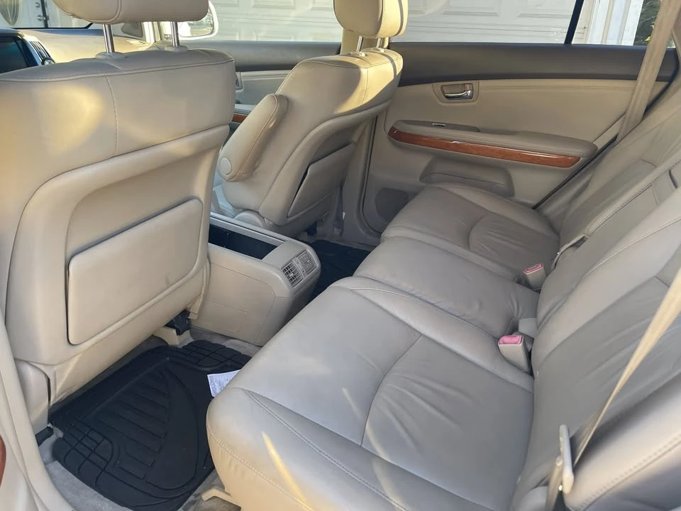 2007 Lexus RX 2nd Gen - Image 8 of 11