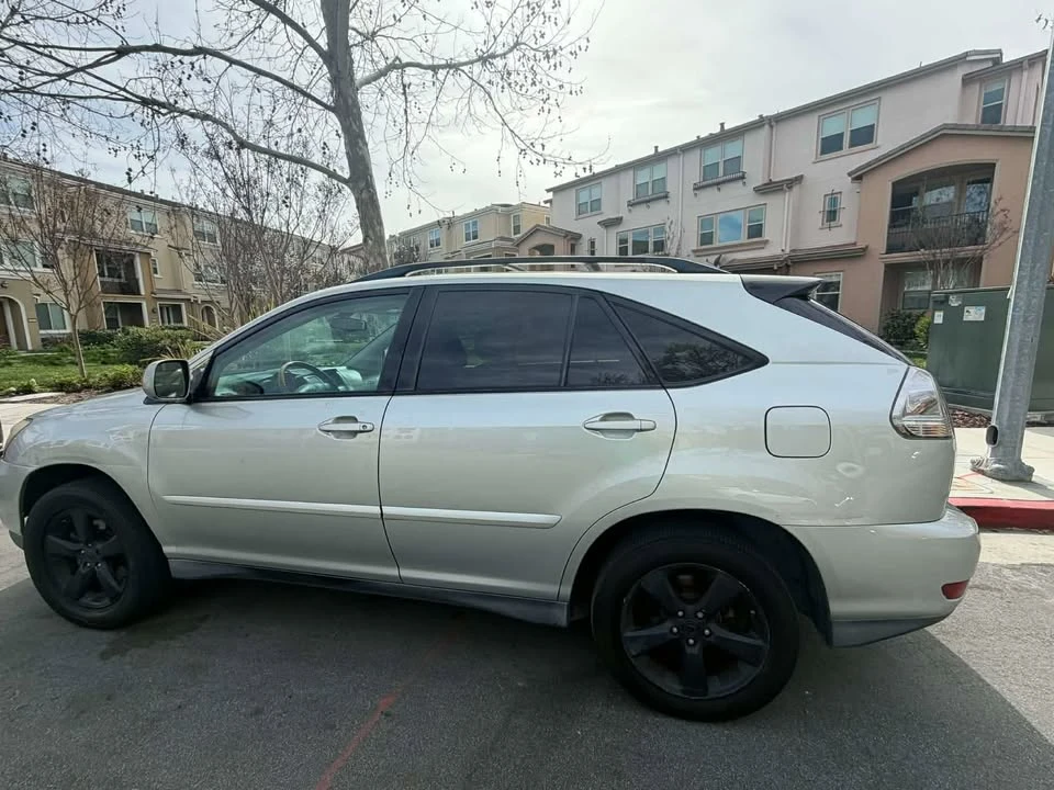 2007 Lexus RX 2nd Gen - Image 2 of 15