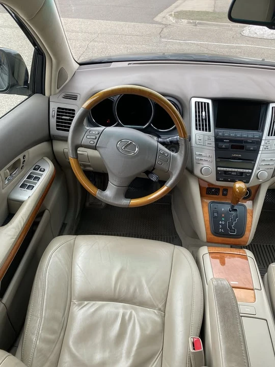2007 Lexus RX 2nd Gen - Image 12 of 17