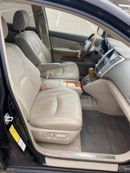 2007 Lexus RX 2nd Gen - Image 14 of 17