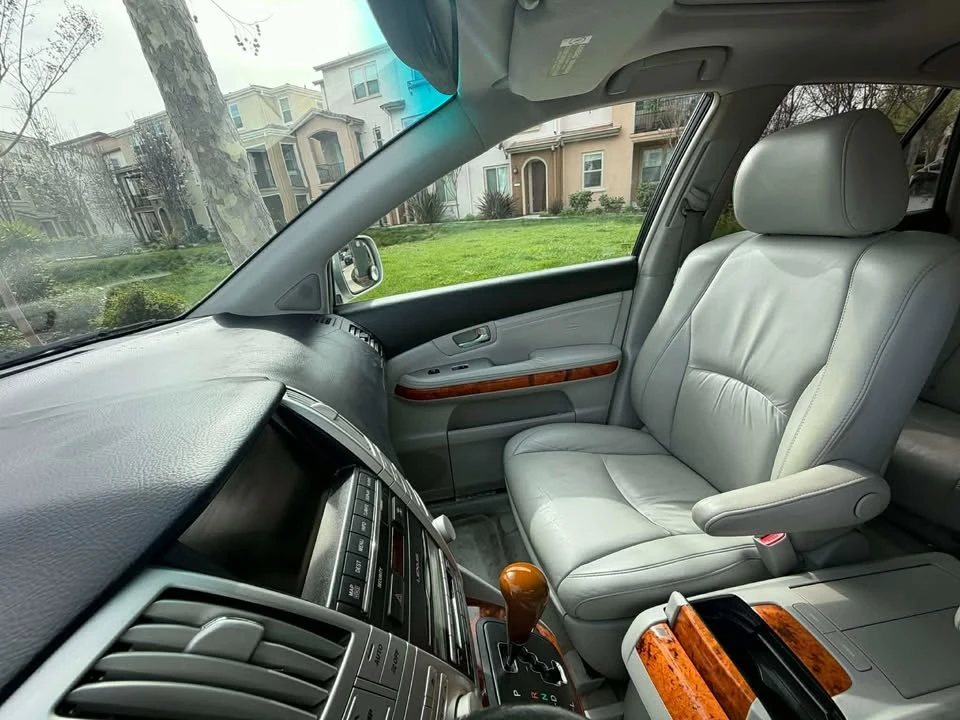 2007 Lexus RX 2nd Gen - Image 9 of 15
