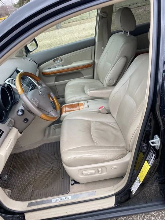 2007 Lexus RX 2nd Gen - Image 13 of 17