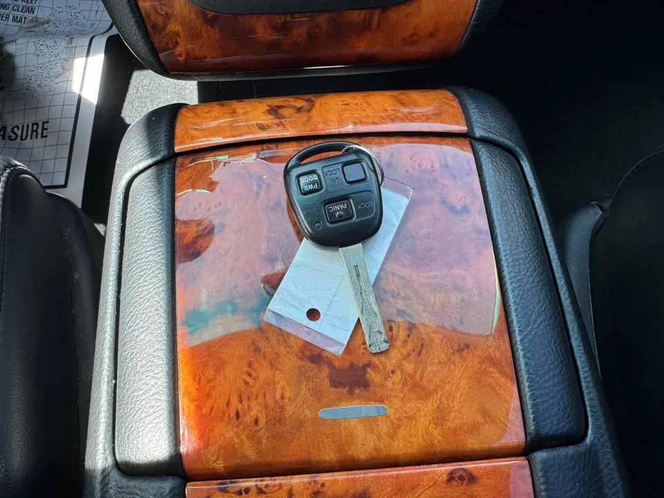 2007 Lexus RX 2nd Gen - Image 6 of 20