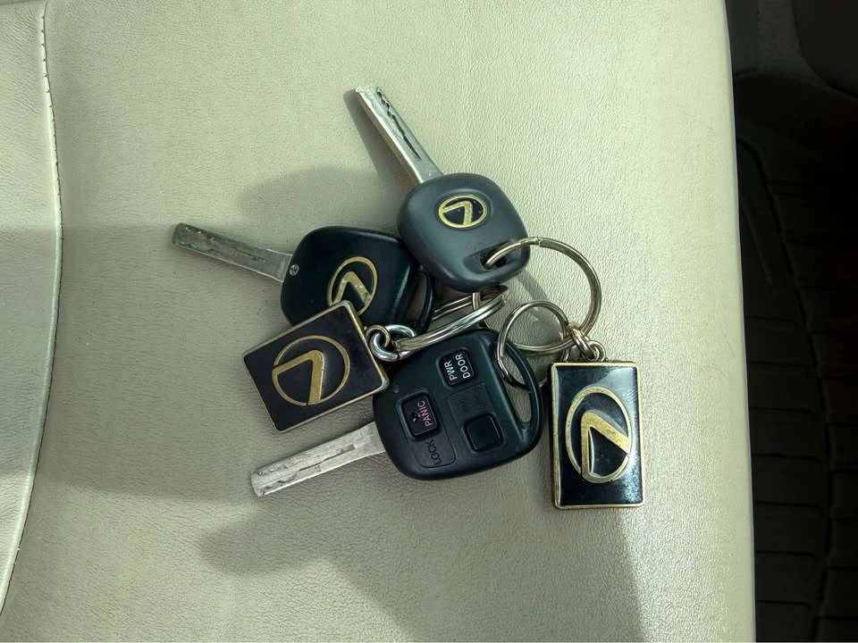 2007 Lexus RX 2nd Gen - Image 19 of 20
