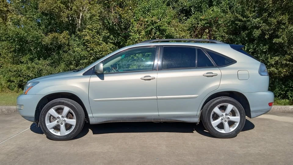 2007 Lexus RX 2nd Gen - Image 2 of 19