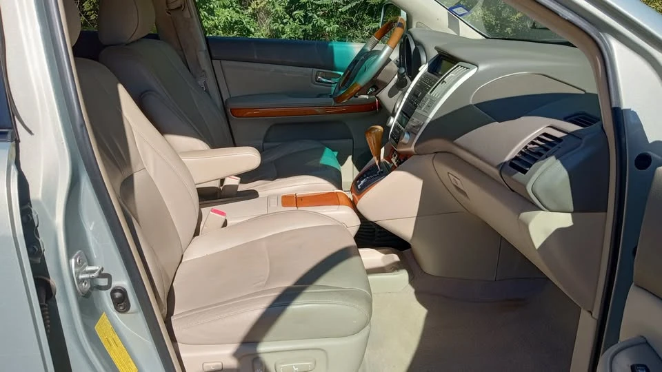 2007 Lexus RX 2nd Gen - Image 8 of 19