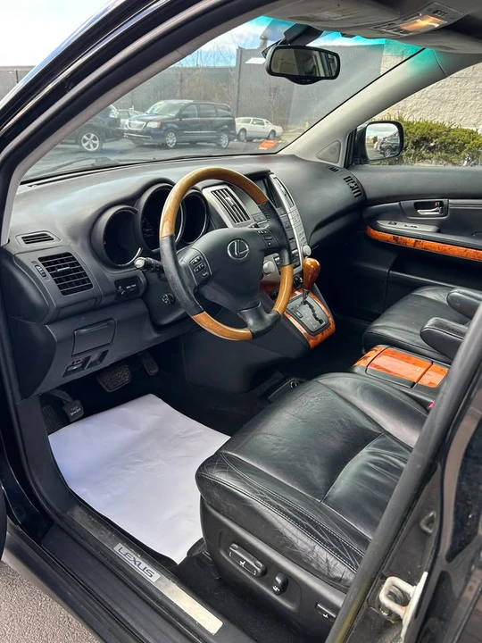 2007 Lexus RX 2nd Gen - Image 9 of 11