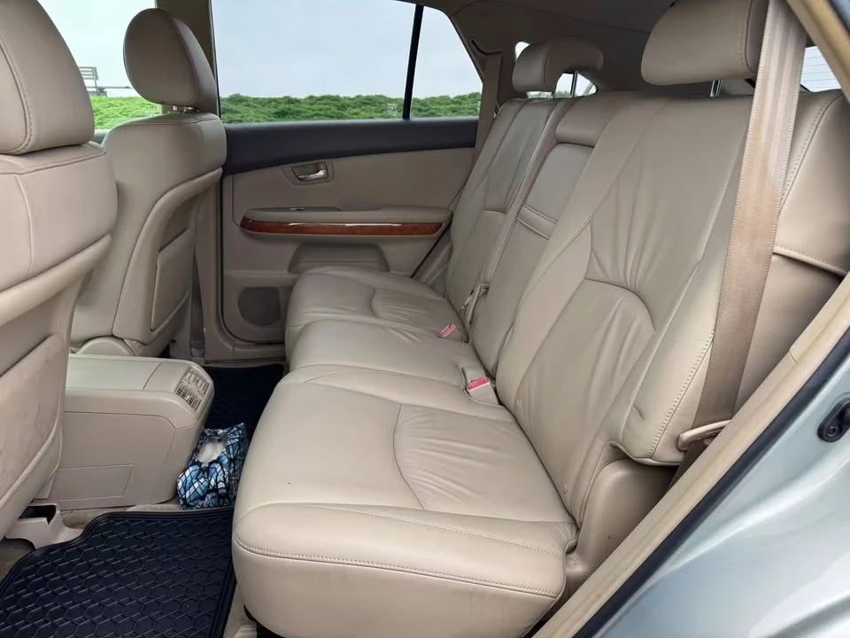 2007 Lexus RX 2nd Gen - Image 6 of 9