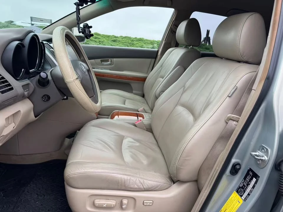 2007 Lexus RX 2nd Gen - Image 5 of 9