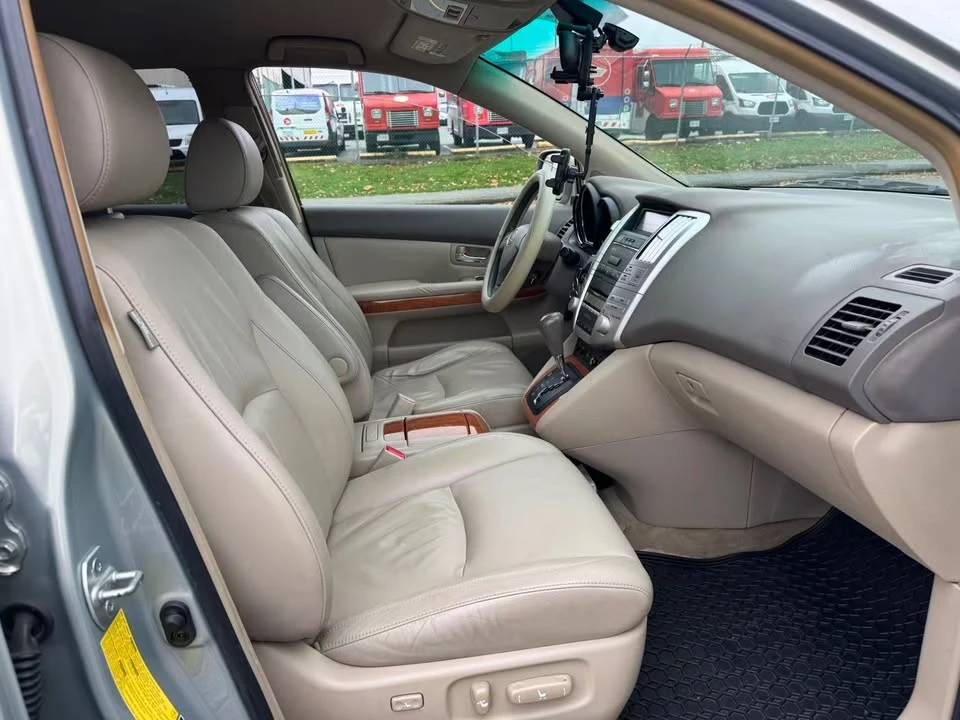 2007 Lexus RX 2nd Gen - Image 7 of 9