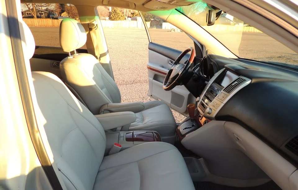 2007 Lexus RX 2nd Gen - Image 3 of 10