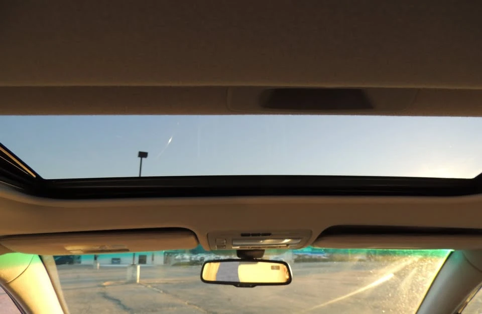 2007 Lexus RX 2nd Gen - Image 6 of 10