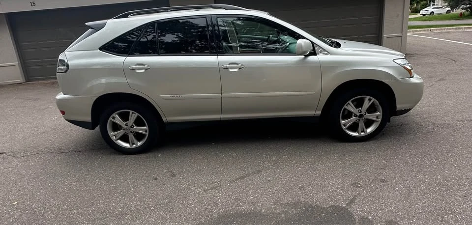 2007 Lexus RX 2nd Gen - Image 4 of 12