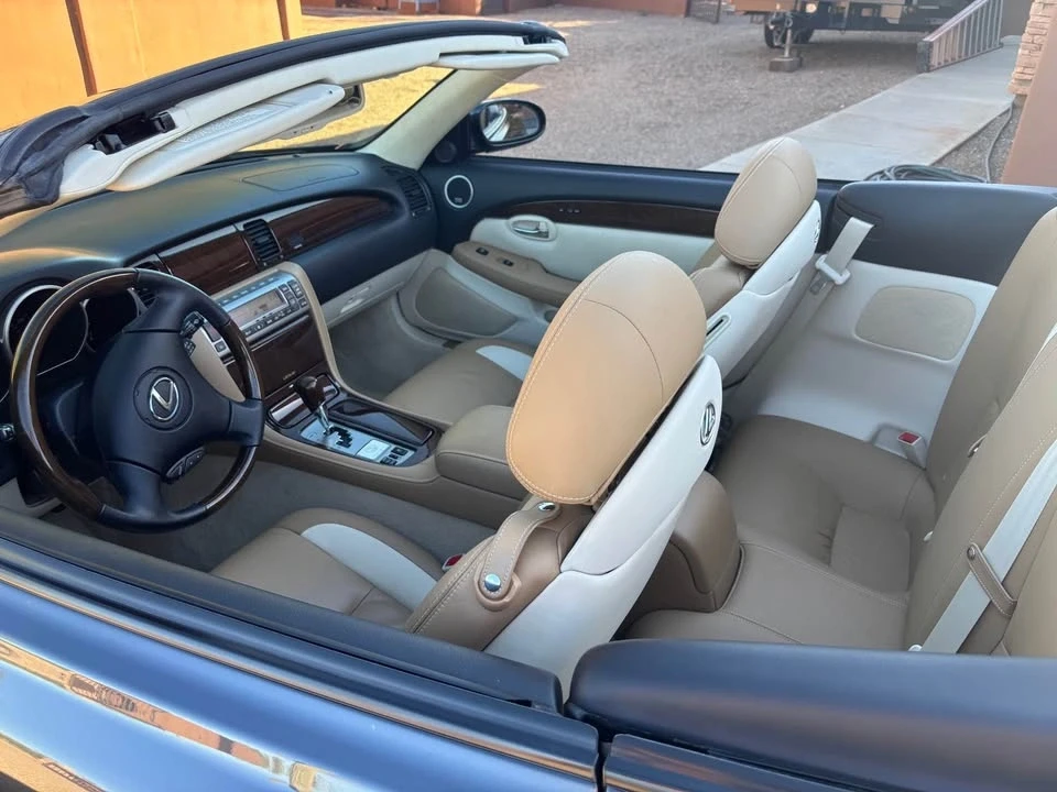2007 Lexus SC430 - Image 10 of 16