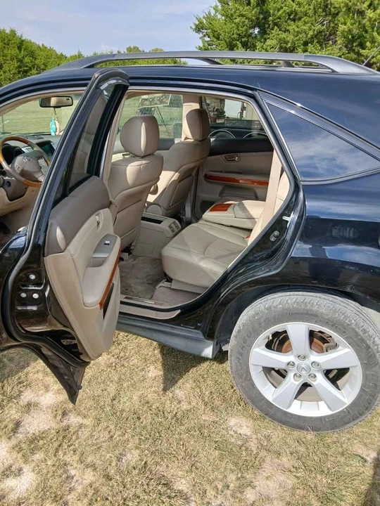 2007 Lexus RX 2nd Gen - Image 2 of 7