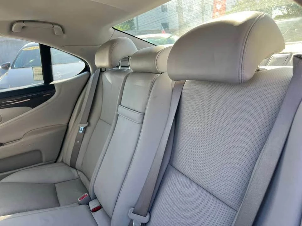 2007 Lexus LS 4th Gen - Image 6 of 9