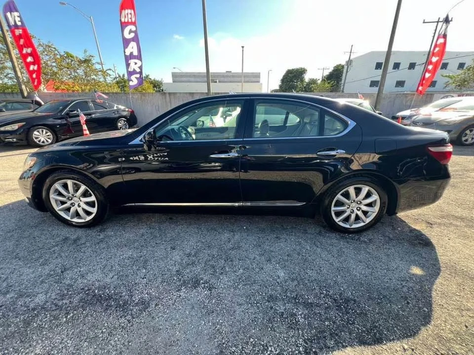 2007 Lexus LS 4th Gen - Image 2 of 9