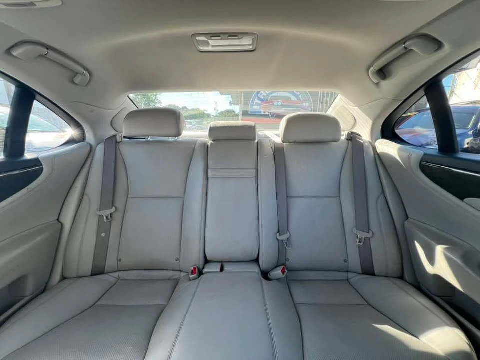 2007 Lexus LS 4th Gen - Image 4 of 9