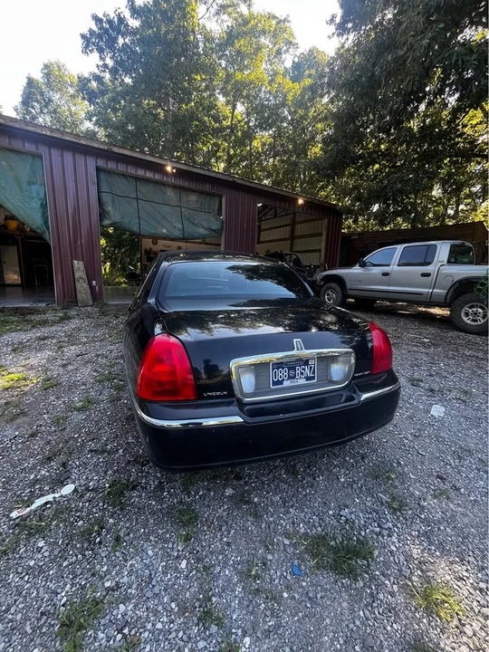 2007 Lincoln Continental - Image 6 of 10