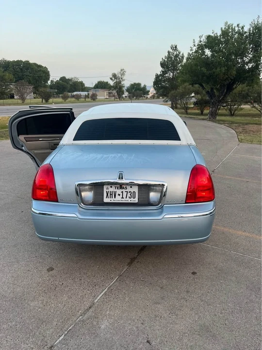 2007 Lincoln Continental - Image 6 of 7