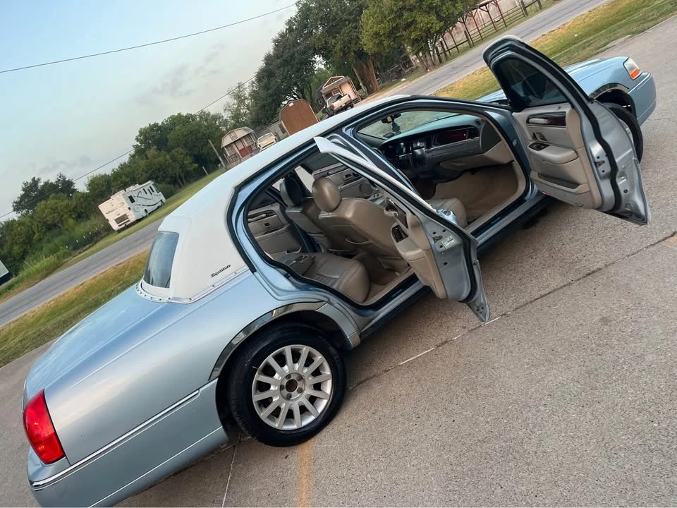 2007 Lincoln Continental - Image 5 of 9