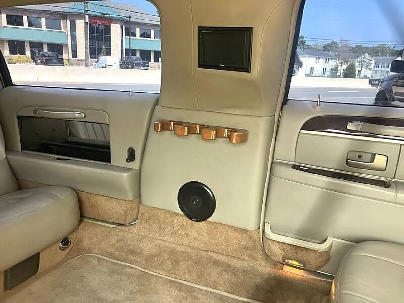 2007 Lincoln Town Car - Image 14 of 24