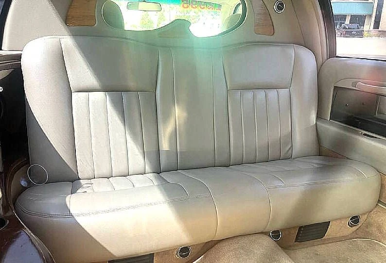 2007 Lincoln Town Car - Image 12 of 24