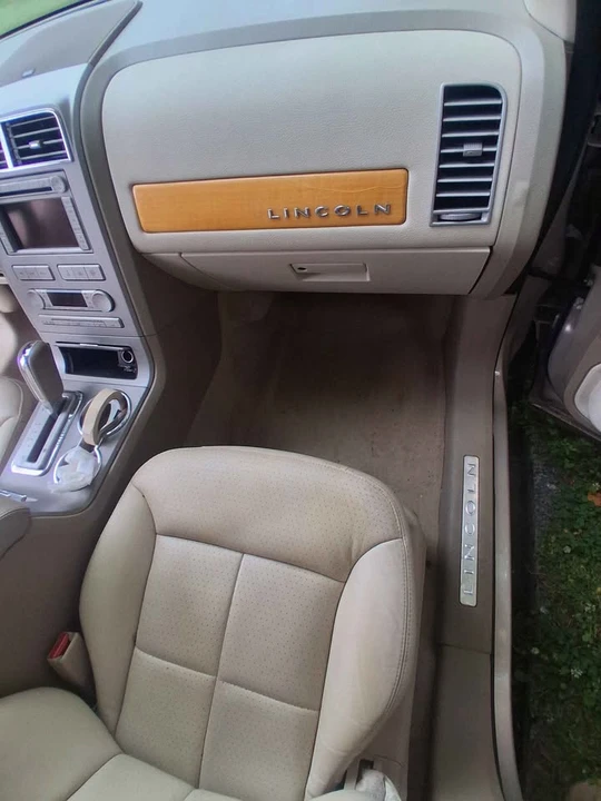 2007 Lincoln MKX - Image 10 of 14