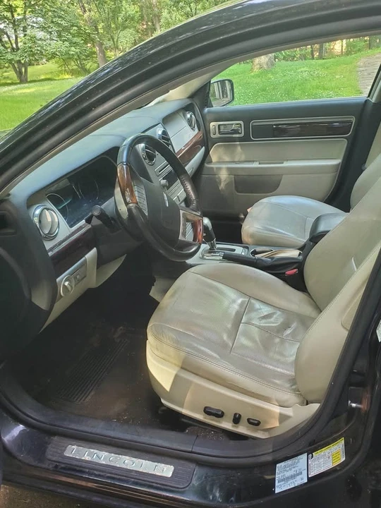 2007 Lincoln MKZ - Image 8 of 10