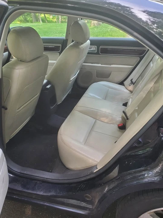 2007 Lincoln MKZ - Image 9 of 10