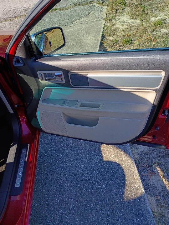 2007 Lincoln MKZ - Image 16 of 21