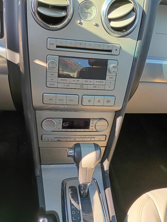2007 Lincoln MKZ - Image 13 of 21