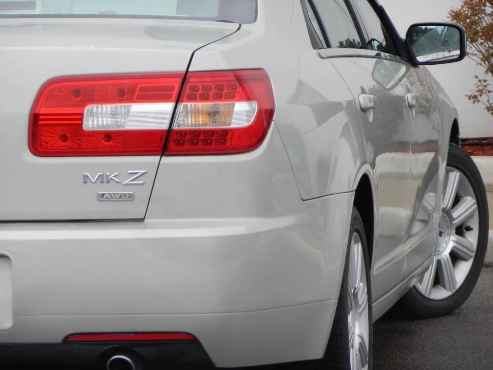 2007 Lincoln MKZ - Image 17 of 21