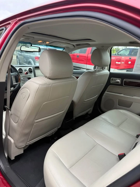 2007 Lincoln MKZ - Image 13 of 16