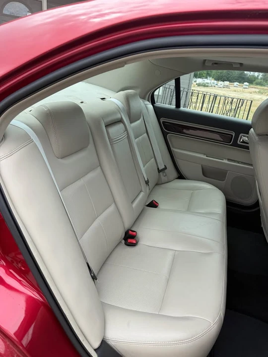 2007 Lincoln MKZ - Image 11 of 16