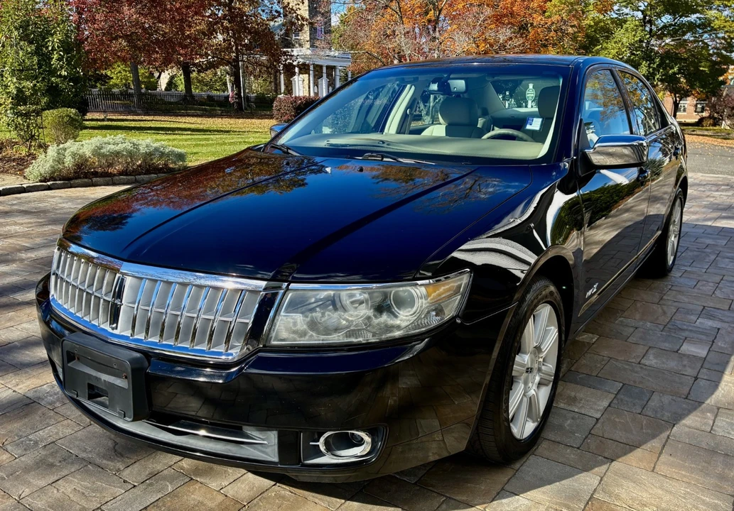 2007 Lincoln MKZ - Image 2 of 10
