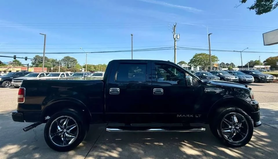 2007 Lincoln Mark LT - Image 8 of 19