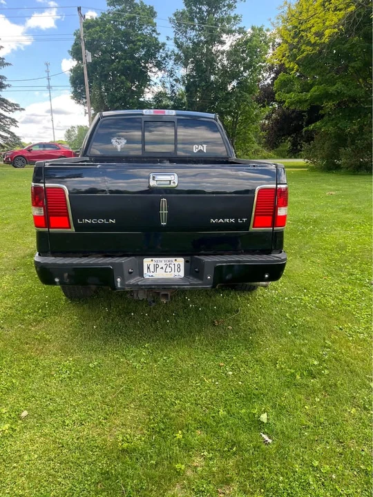 2007 Lincoln Mark LT - Image 5 of 12
