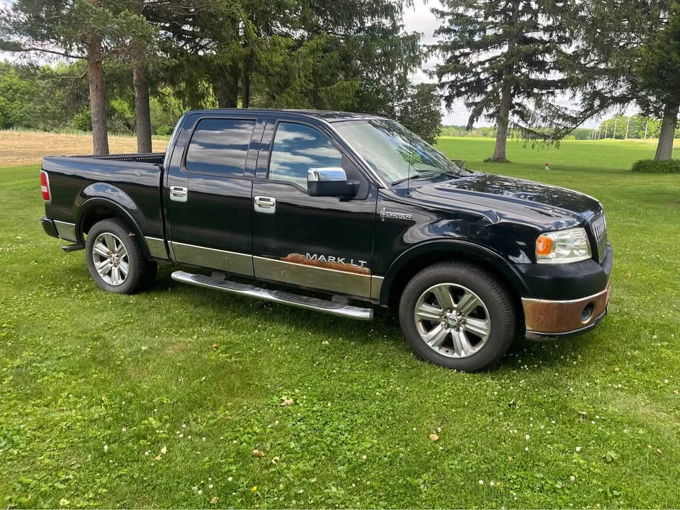 2007 Lincoln Mark LT - Image 4 of 12