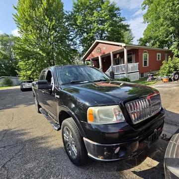 2007 Lincoln Mark LT Pickup 4D 5 1/2 ft