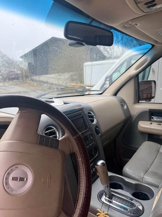 2007 Lincoln Mark LT - Image 8 of 15