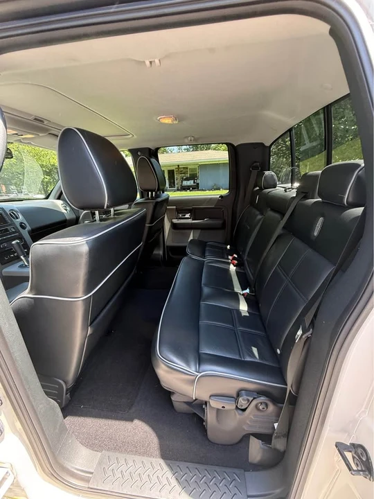 2007 Lincoln Mark LT - Image 11 of 13