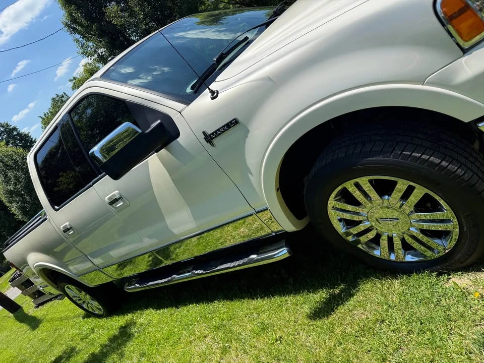 2007 Lincoln Mark LT - Image 3 of 13