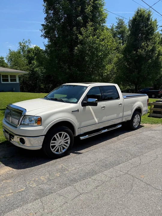 2007 Lincoln Mark LT - Image 5 of 13