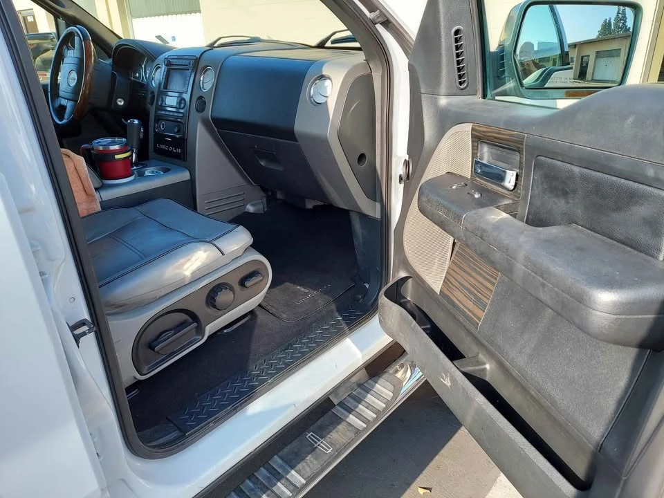 2007 Lincoln Mark LT - Image 8 of 13