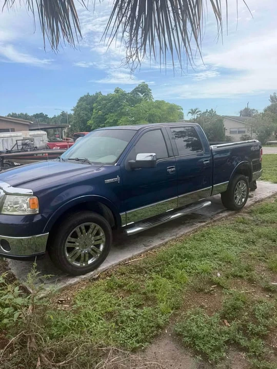 2007 Lincoln Mark LT - Image 2 of 2