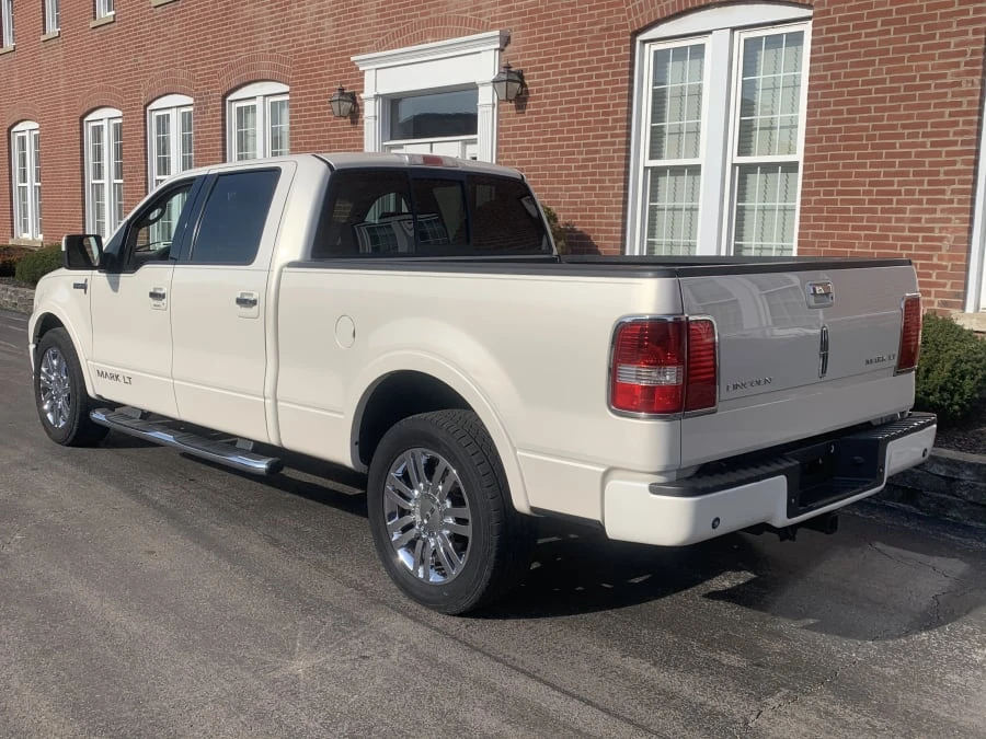 2007 Lincoln Mark LT - Image 3 of 8