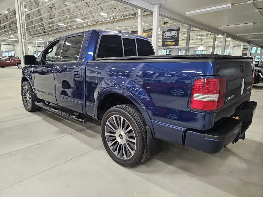 2007 Lincoln Mark LT - Image 2 of 14
