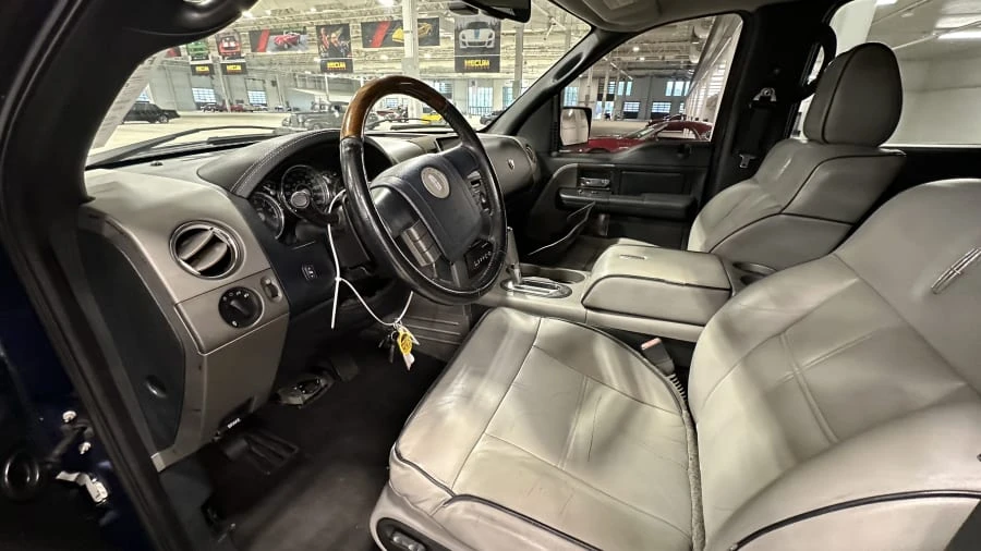 2007 Lincoln Mark LT - Image 6 of 14
